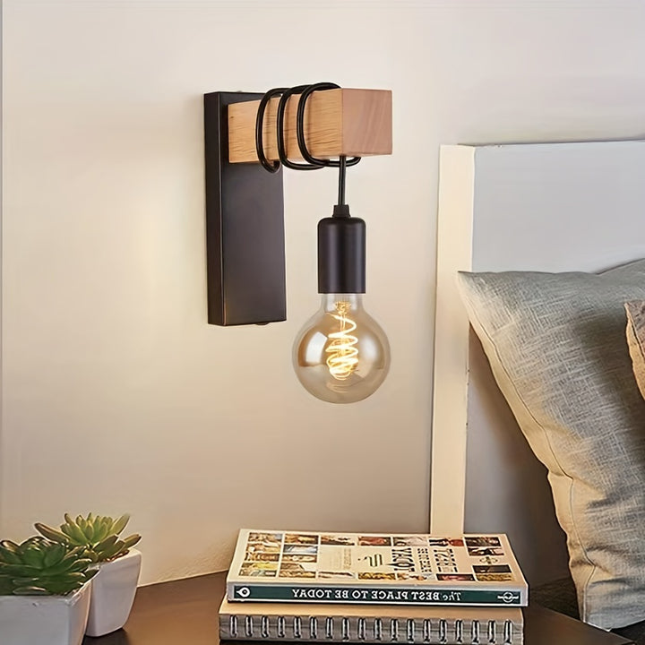 Moderne Wandlamp met Houten Afwerking | Retro-Industrieel Design