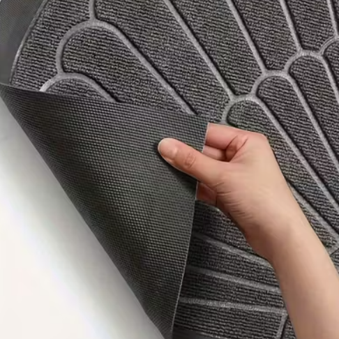 CleanStep™ Halbrunde Türmatte | Gummierte Antirutsch-Außenmatte