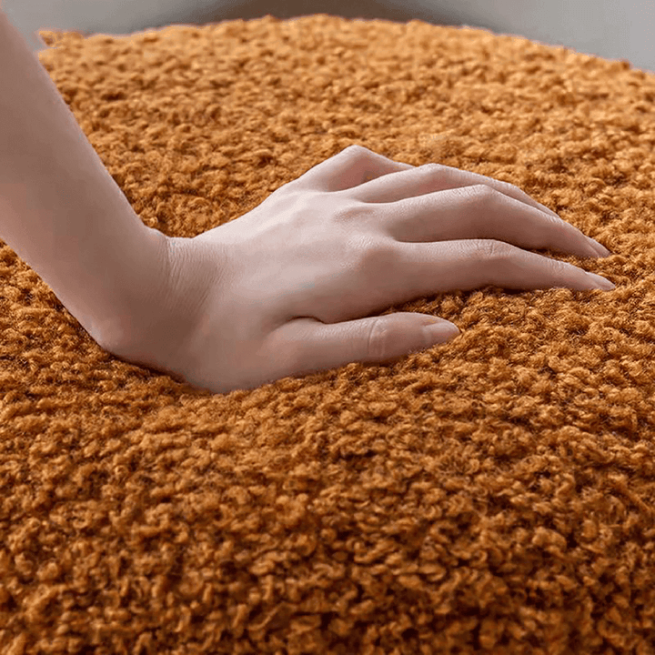 Cozy Chronicles | Fluffy Kruk – Luxe Poef van Premium Wol met Warme, Gezellige Uitstraling