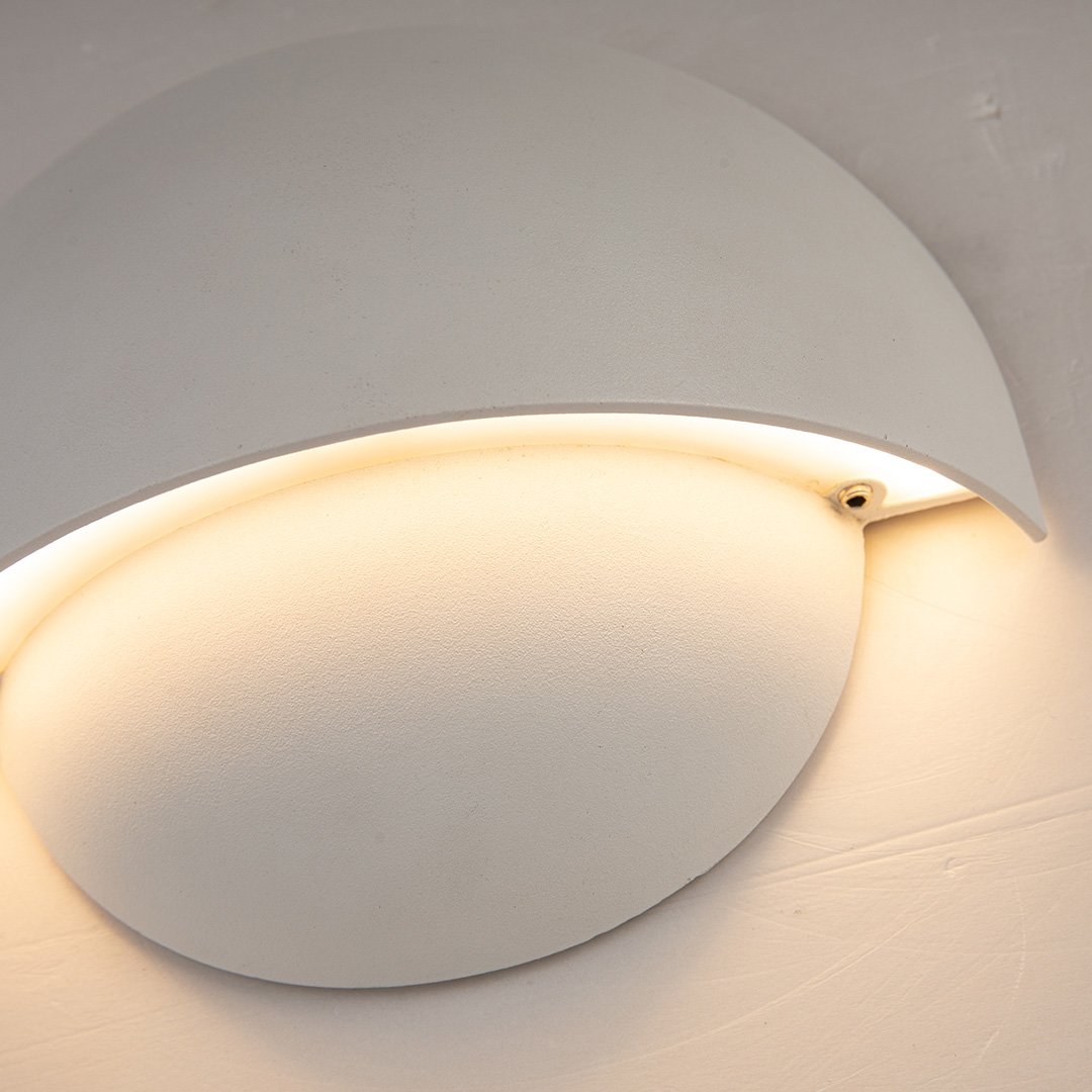 Orion™ LED Wandlamp | Draadloos of Met Kabel | Warm Sfeervol Licht voor Binnen & Buiten